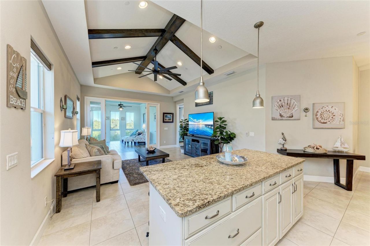 339 Sapphire Lake Drive, Unit 201, Bradenton, FL 34209 Photo