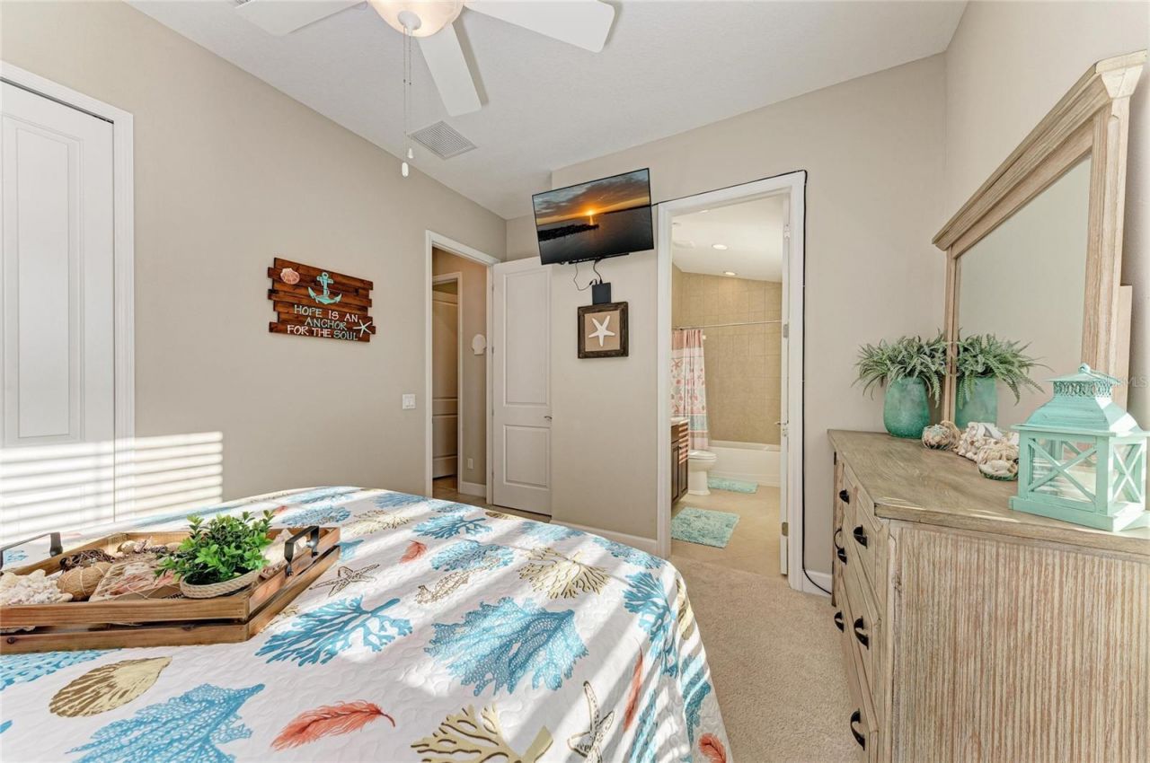 339 Sapphire Lake Drive, Unit 201, Bradenton, FL 34209 Photo