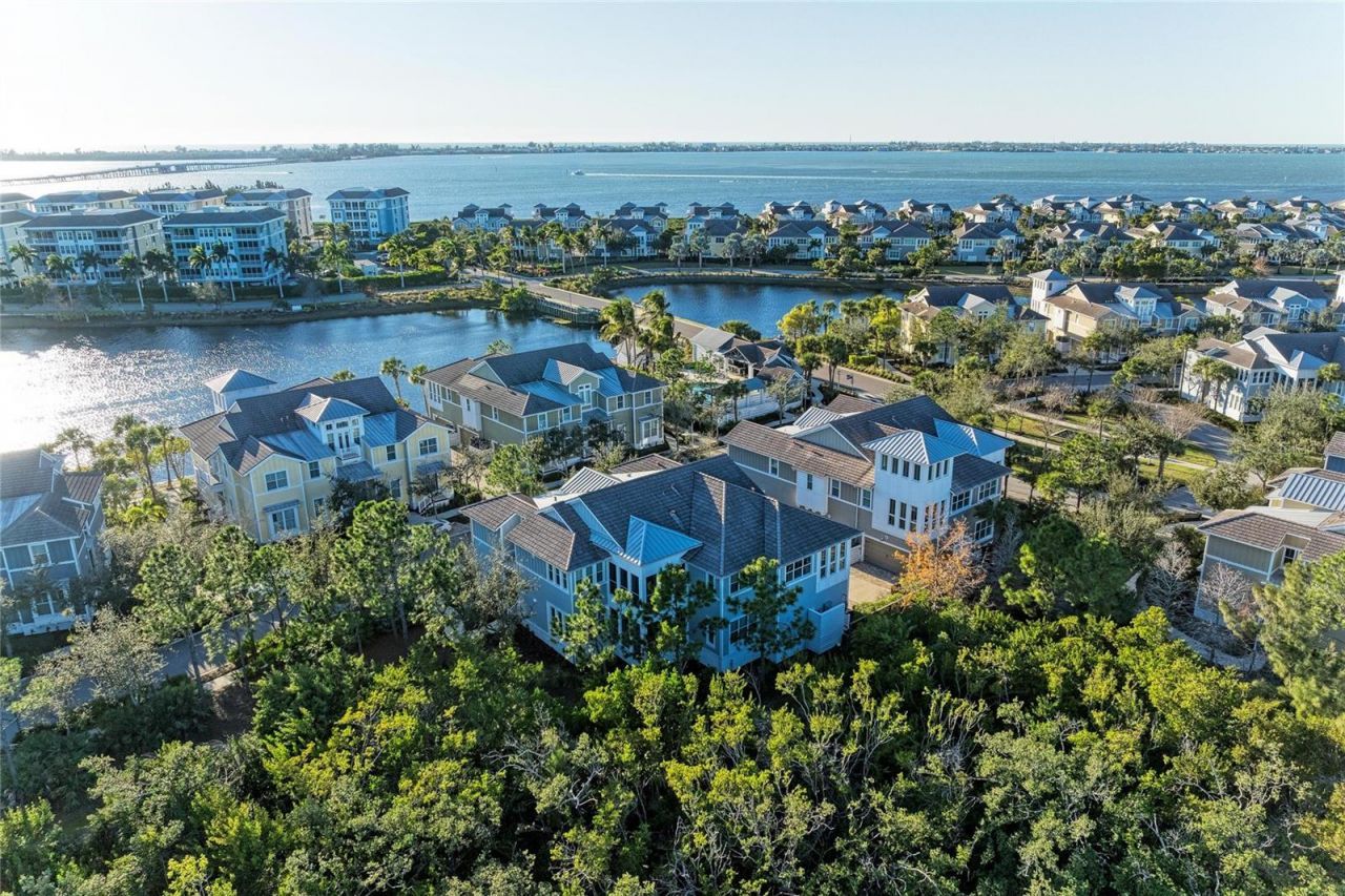 339 Sapphire Lake Drive, Unit 201, Bradenton, FL 34209 Photo