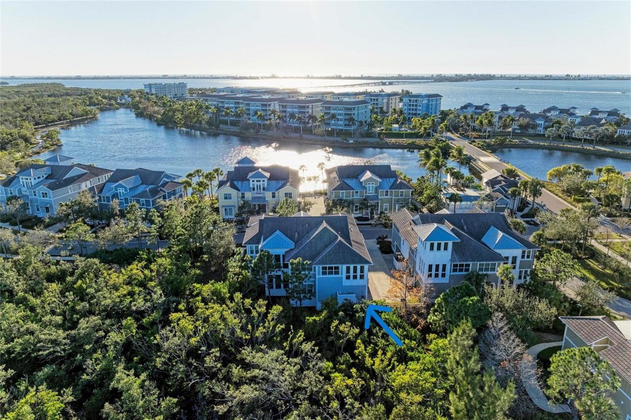 339 Sapphire Lake Drive, Unit 201, Bradenton, FL 34209 Photo