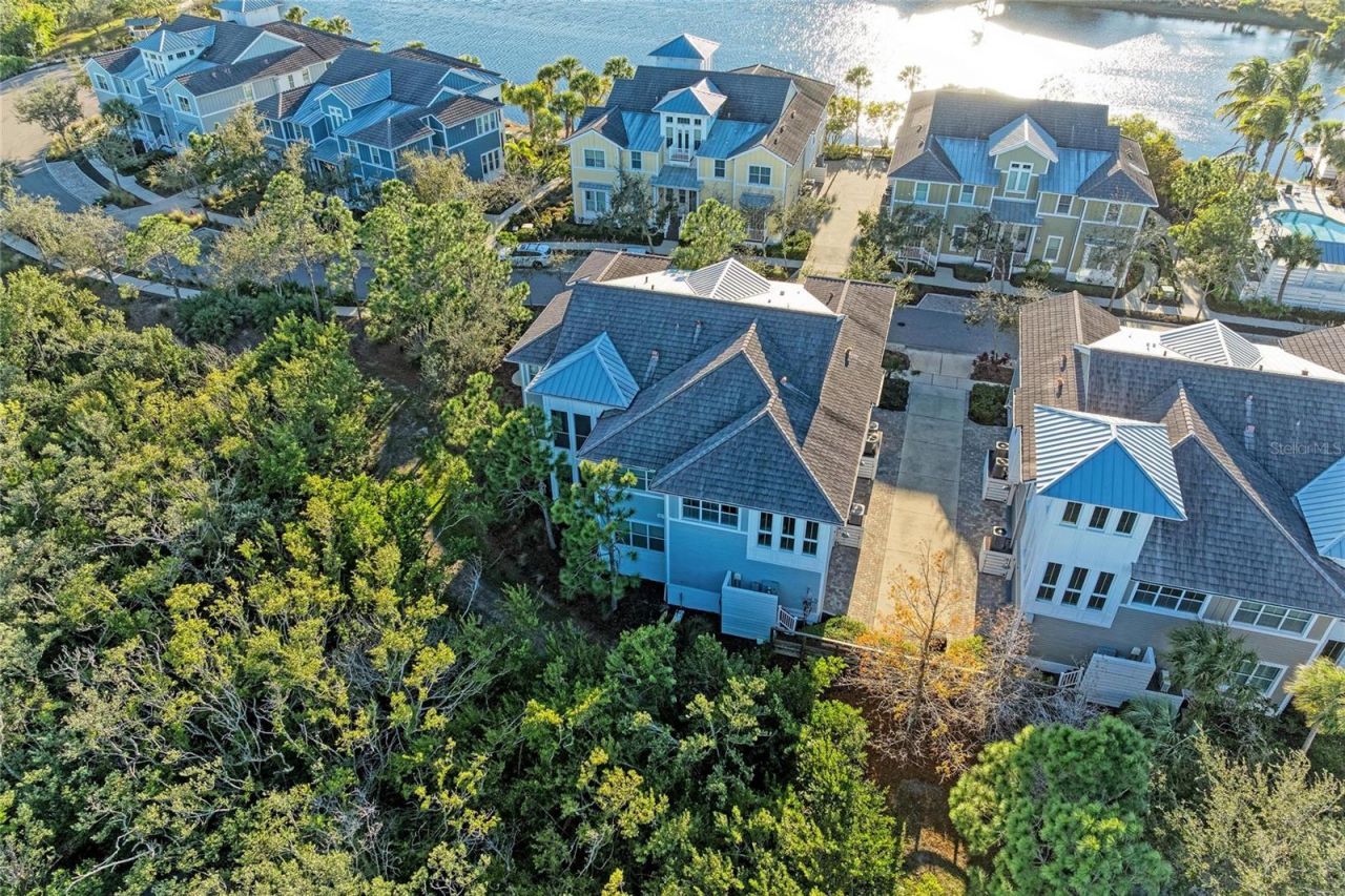 339 Sapphire Lake Drive, Unit 201, Bradenton, FL 34209 Photo