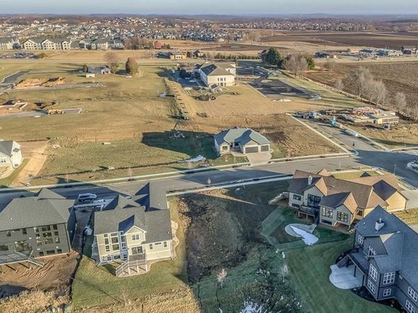 1609 Schreiner Lane, Waunakee, WI 53597