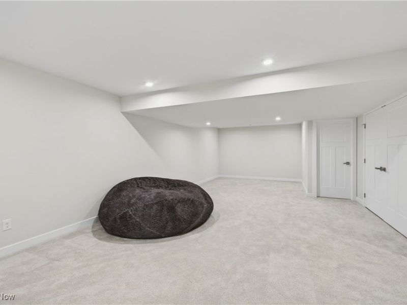 15243 Woodsong Drive, Middlefield, OH 44062 Photo 32