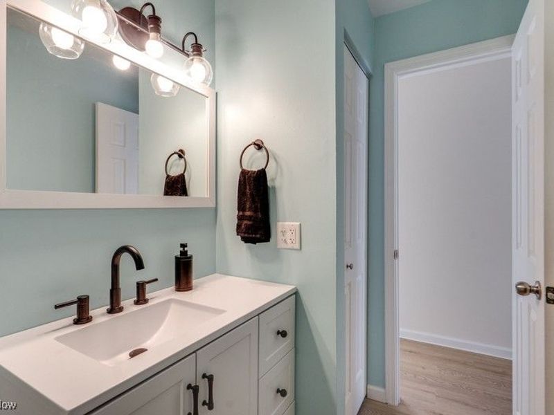 529 Anderson Avenue, Akron, OH 44306 Photo 12