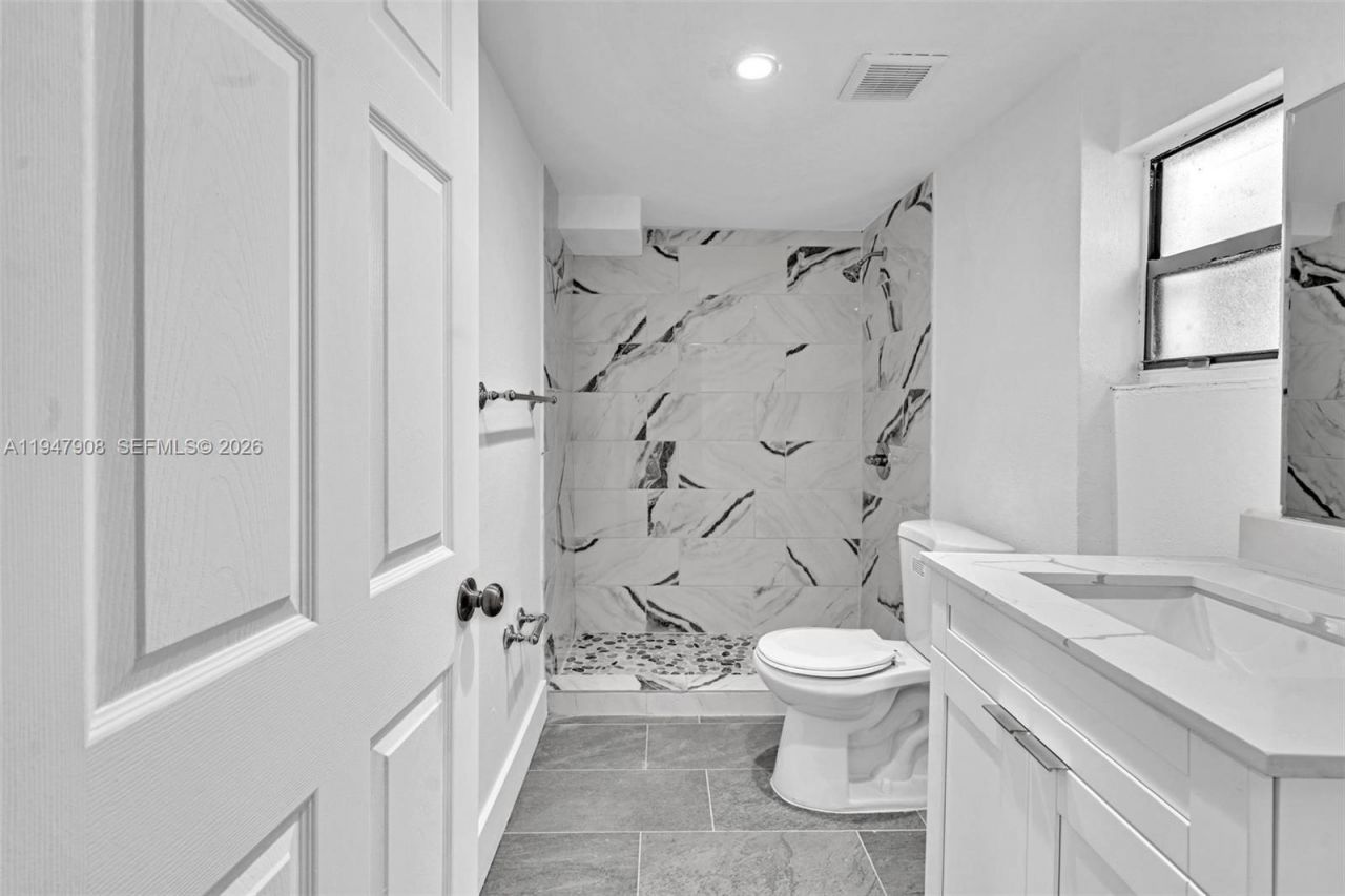 2636 SW 29th Ct, Miami, FL 33133 Photo