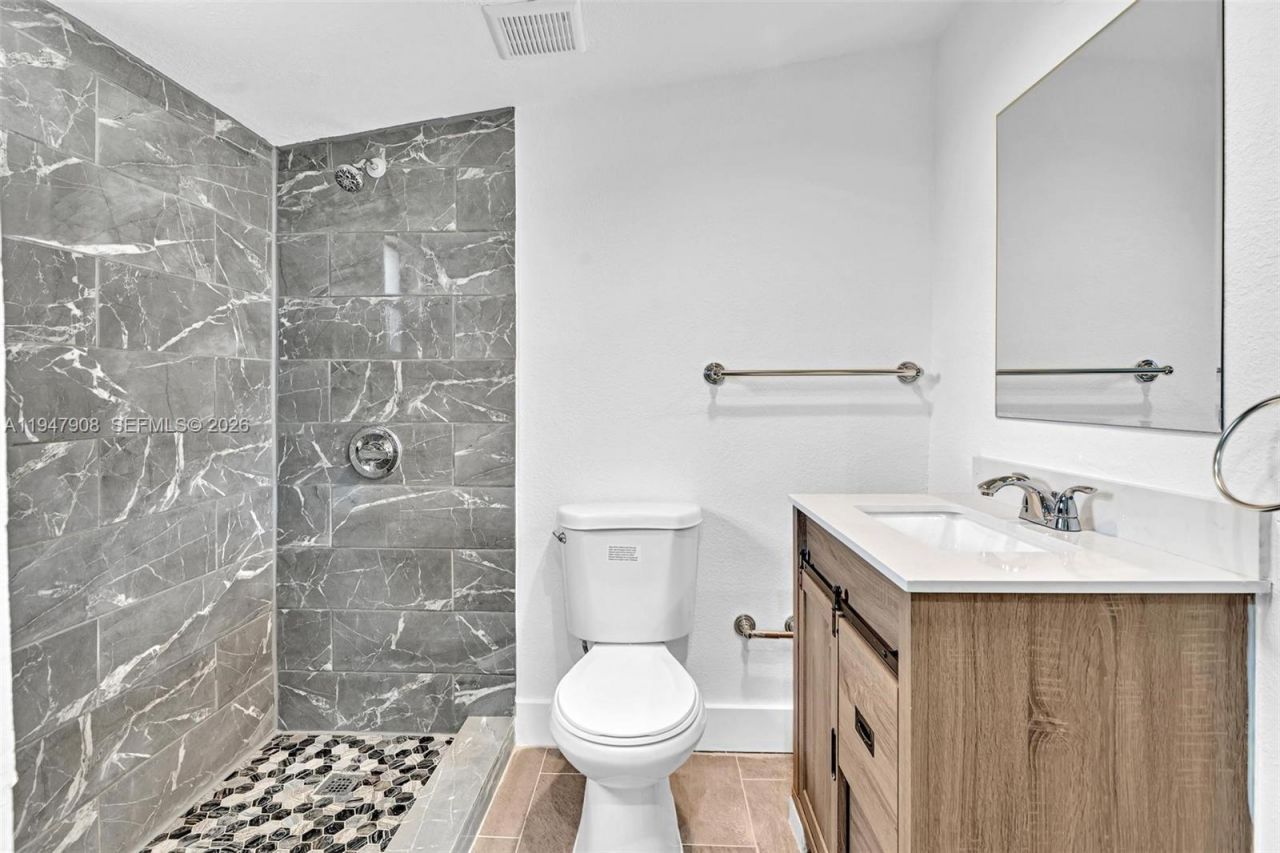 2636 SW 29th Ct, Miami, FL 33133 Photo