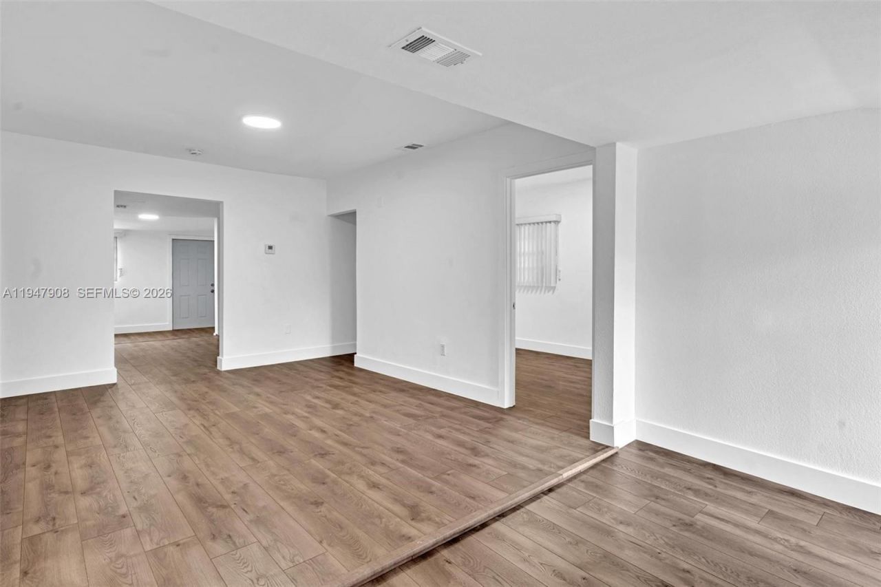 2636 SW 29th Ct, Miami, FL 33133 Photo