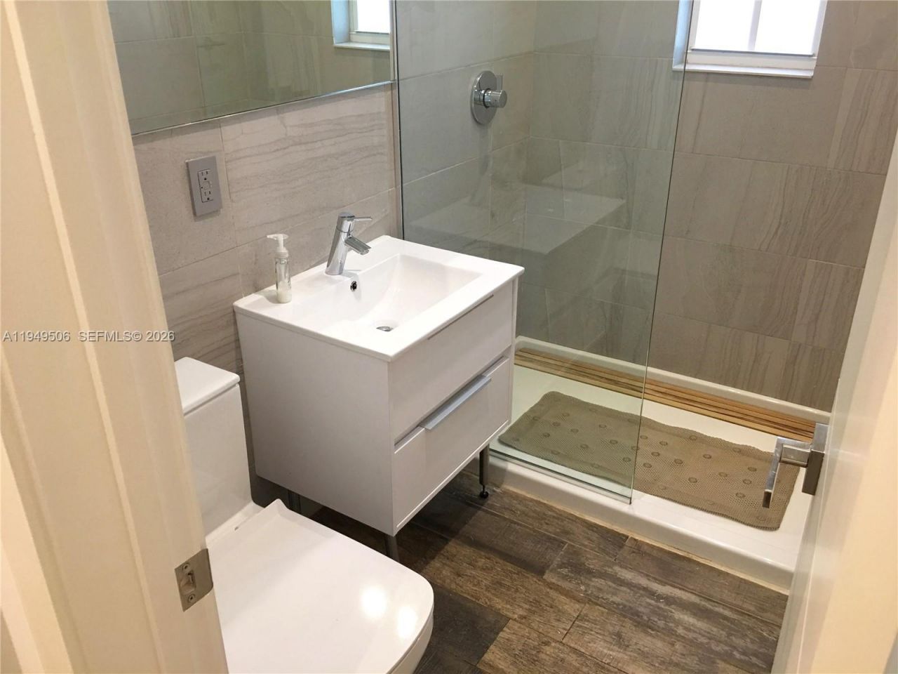 645 Michigan Ave , Unit C, Miami Beach, FL 33139 Photo