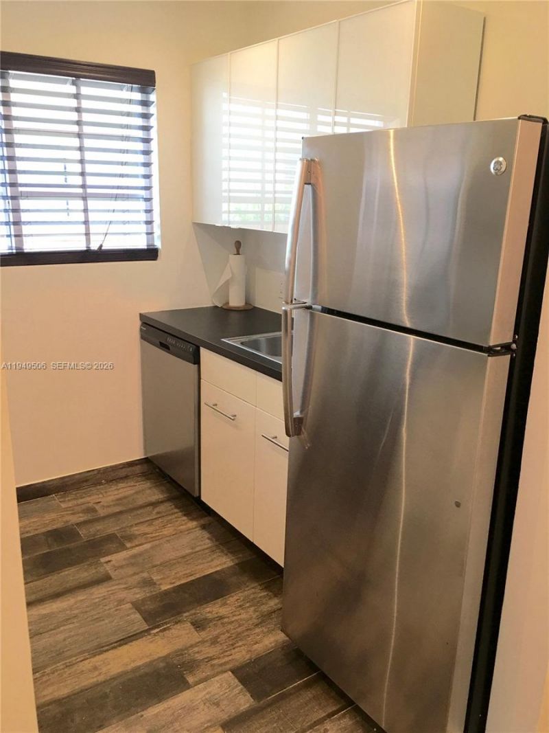 645 Michigan Ave , Unit C, Miami Beach, FL 33139 Photo