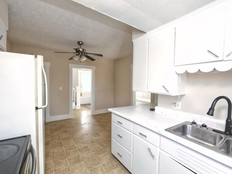 98 W Main Street , Lexington, OH 44904 Photo 15