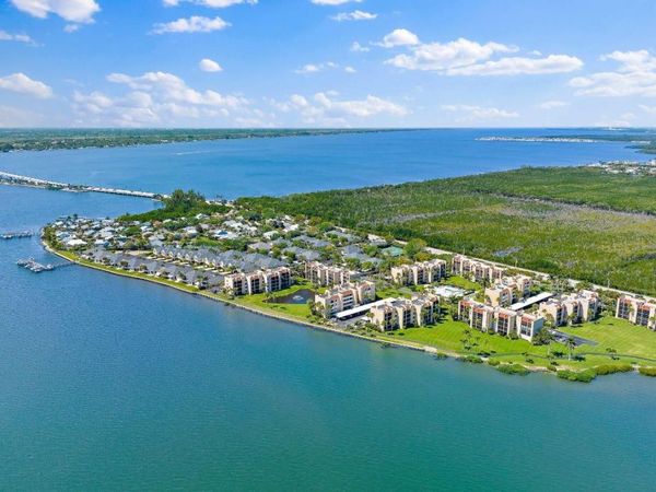 3442 NE Causeway Boulevard, Unit 202, Jensen Beach, FL 34957