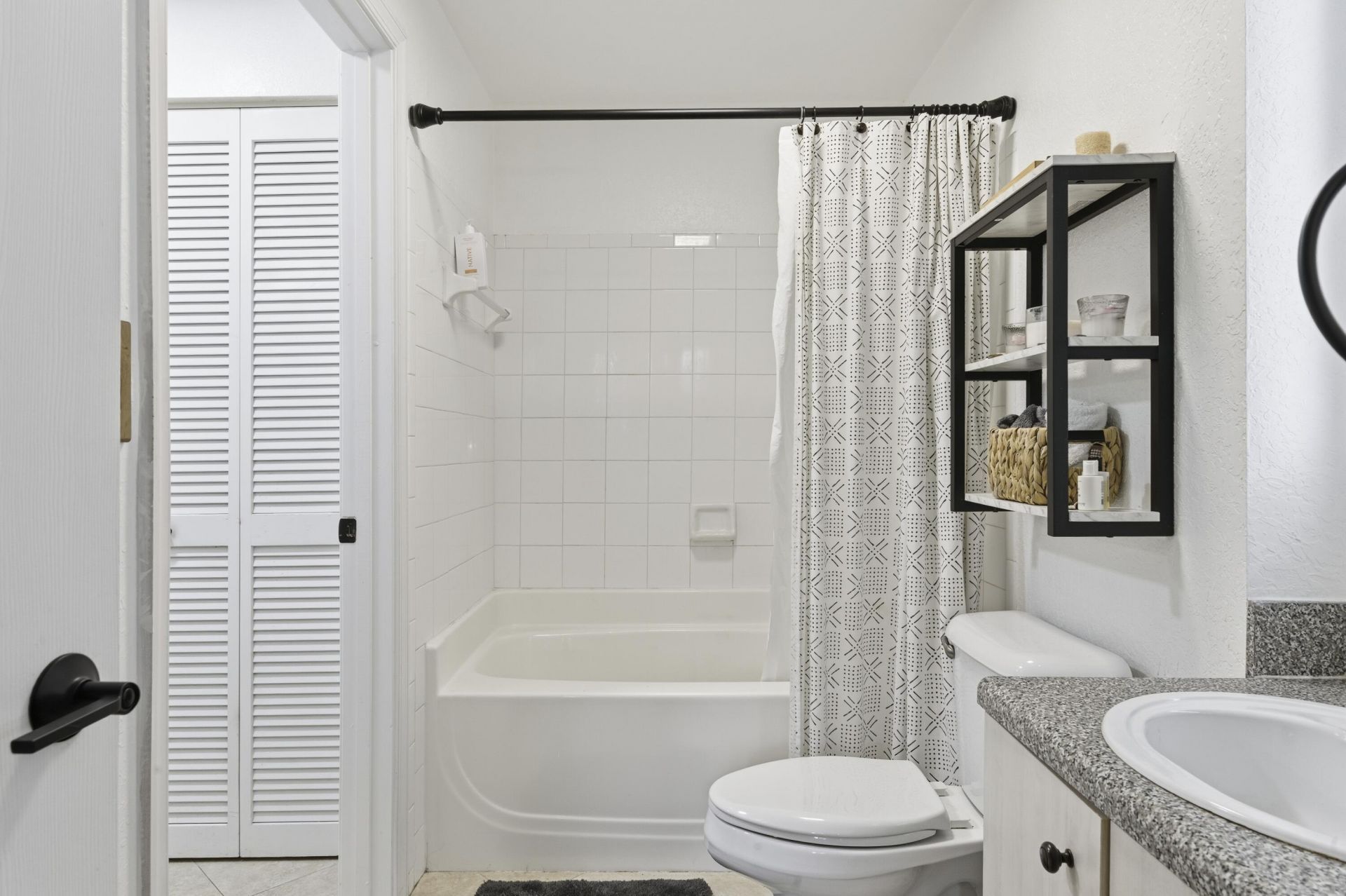 1805 N Flagler Drive, Unit 305, West Palm Beach, FL 33407 Photo