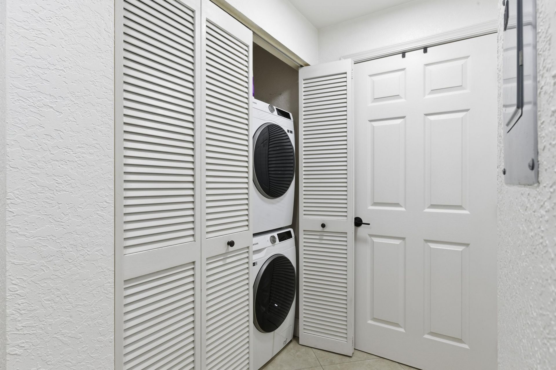 1805 N Flagler Drive, Unit 305, West Palm Beach, FL 33407 Photo