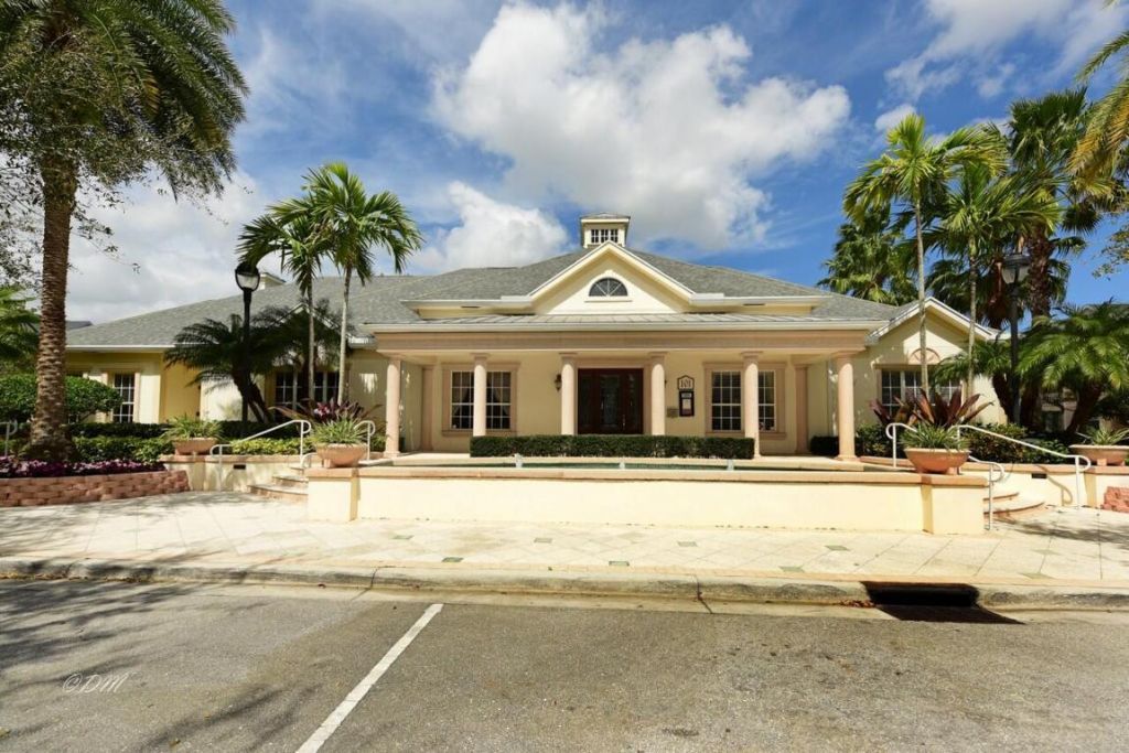 224 Murcia Drive, Unit 303, Jupiter, FL 33458 Photo