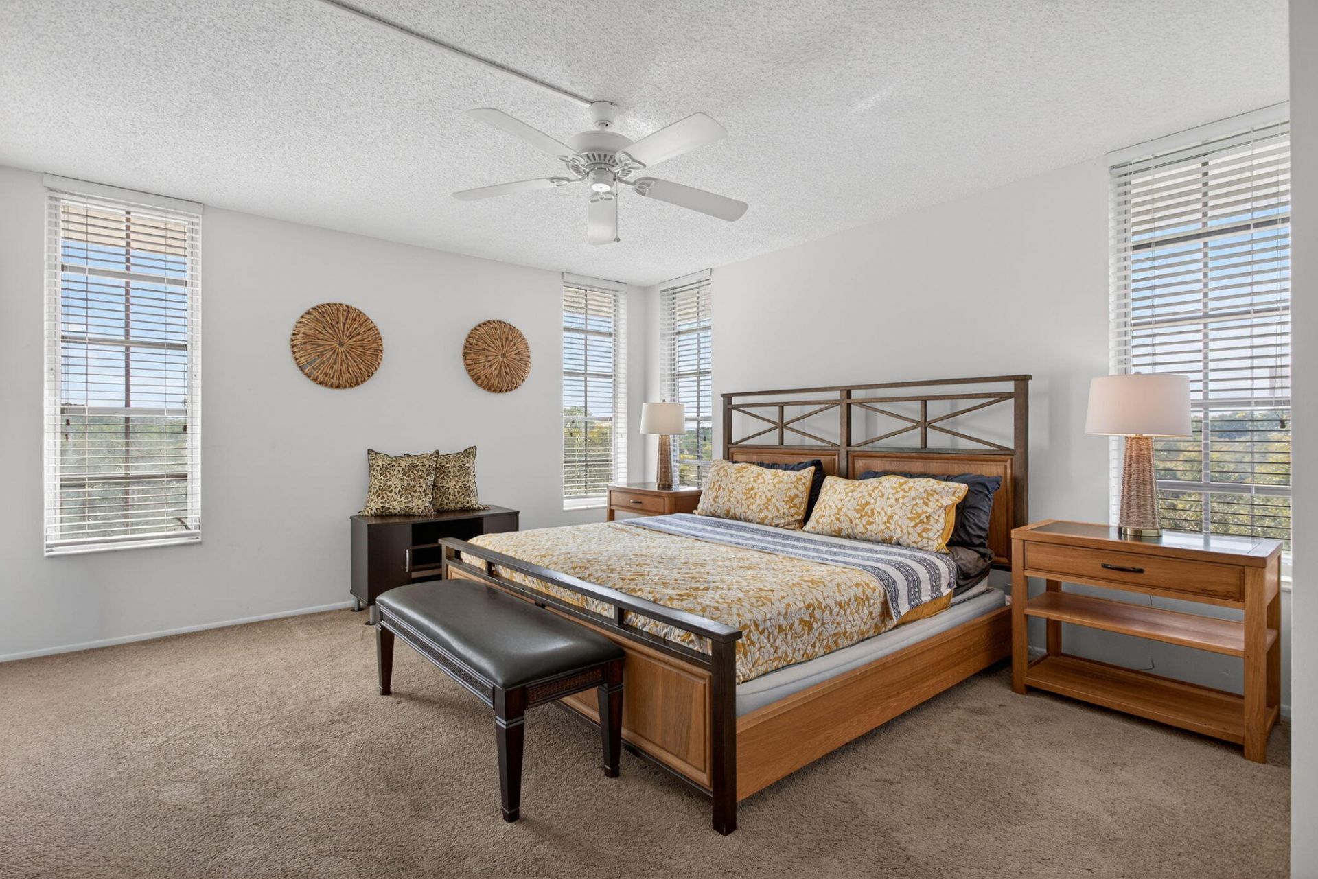 3960 Oaks Clubhouse Drive, Unit 512, Pompano Beach, FL 33069 Photo