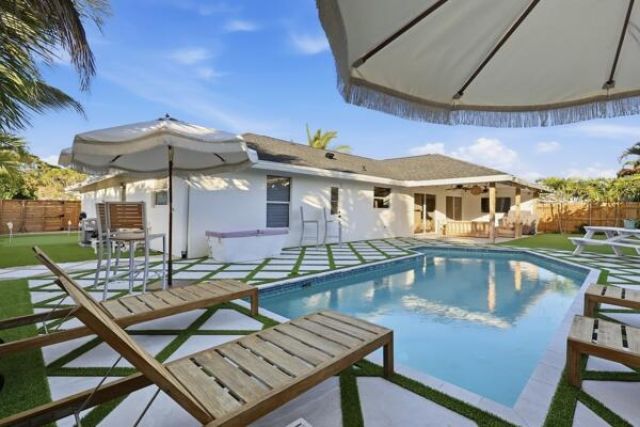 30 Shay Place, Tequesta, FL 33469 Photo