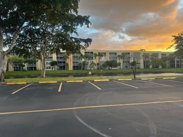 3161 NW 47th Terrace, Unit 313, Lauderdale Lakes, FL 33319 Photo