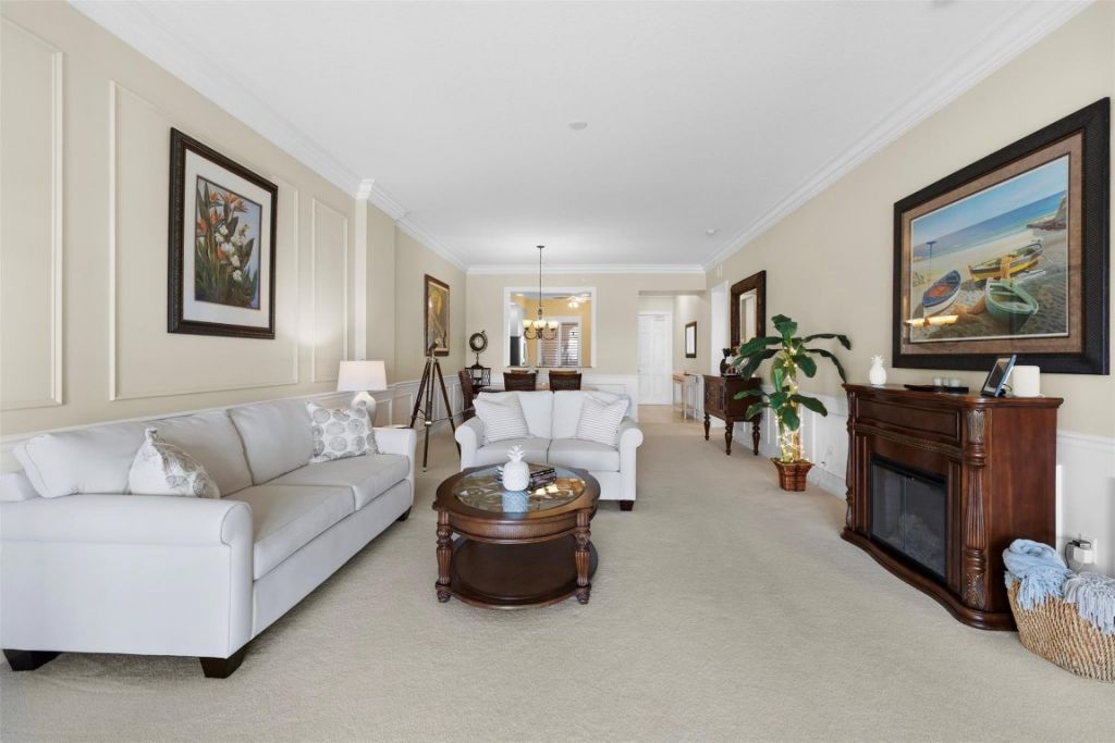 21 Harbour Isle Dr W, Unit 203, Hutchinson Island, FL 34949 Photo