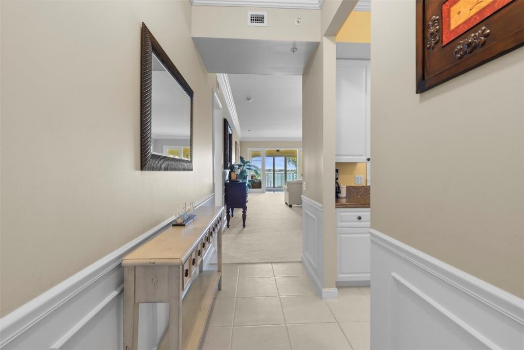 21 Harbour Isle Dr W, Unit 203, Hutchinson Island, FL 34949 Photo