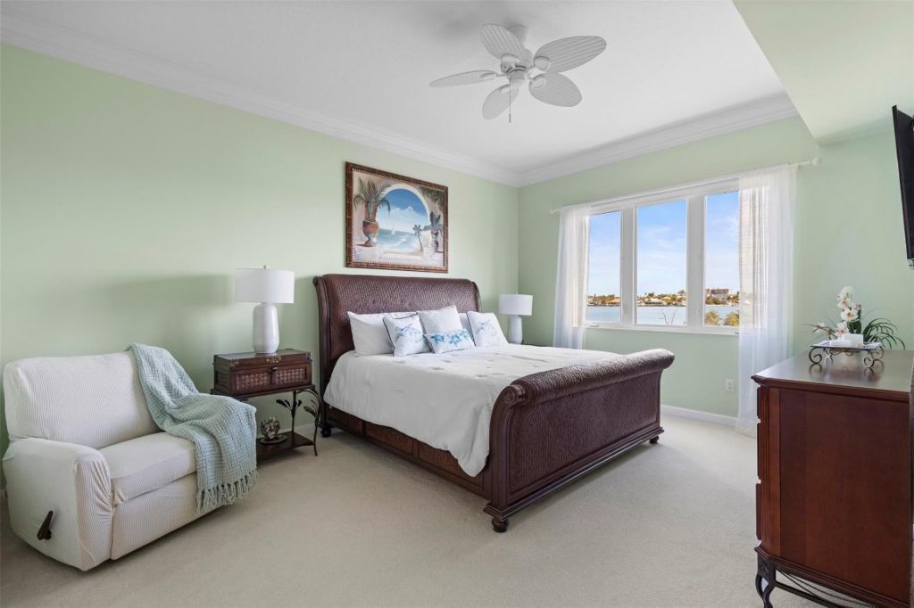 21 Harbour Isle Dr W, Unit 203, Hutchinson Island, FL 34949 Photo