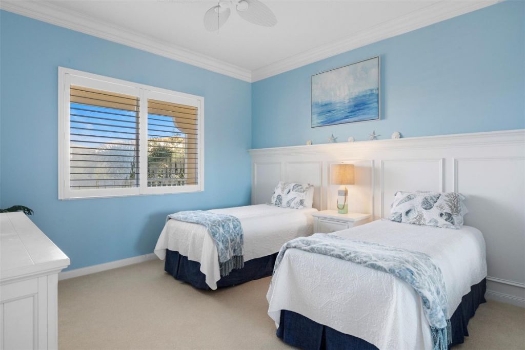 21 Harbour Isle Dr W, Unit 203, Hutchinson Island, FL 34949 Photo