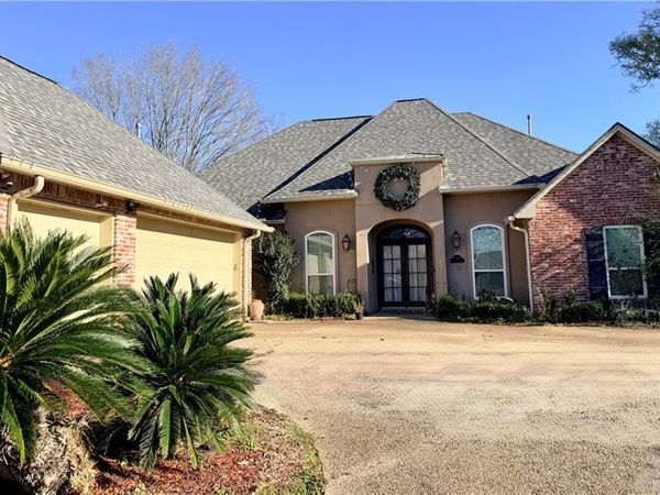 13404 E LAKESHORE Drive, Prairieville, LA 70769