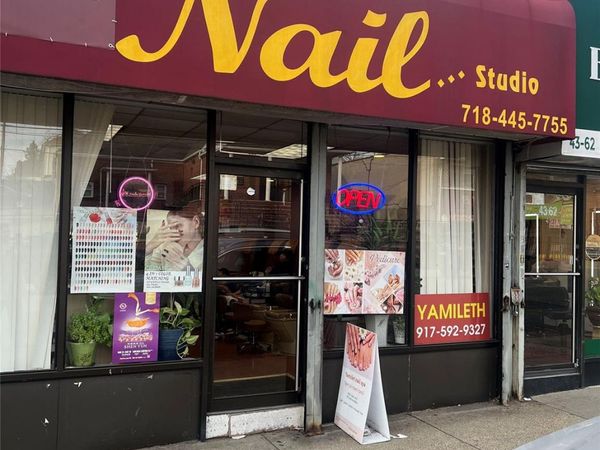 43-64 162 st , Flushing, NY 11358