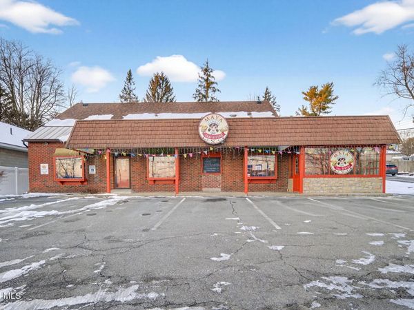 2015 Rosa Road, Niskayuna, NY 12309