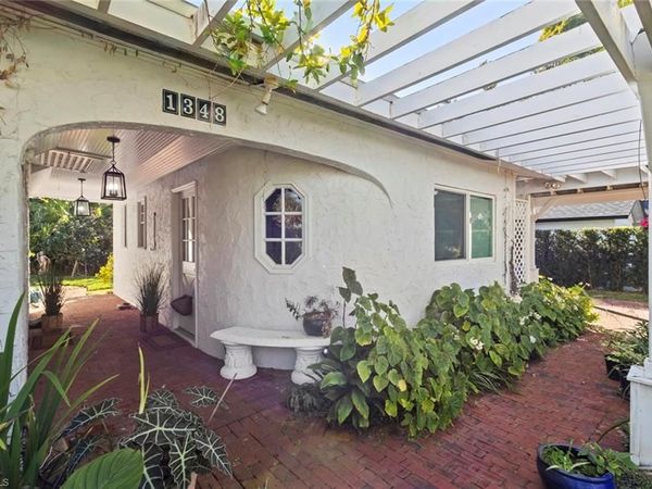 1348 Alcazar AVE, FORT MYERS, FL 33901