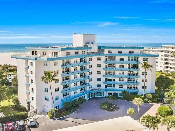 220 Seaview CT, Unit 504, MARCO ISLAND, FL 34145