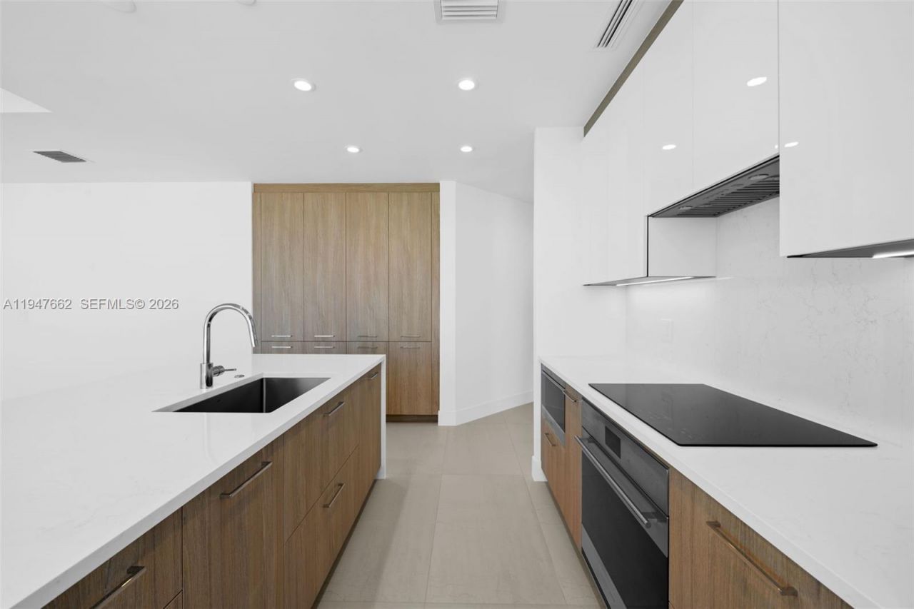 153 N Seabreeze Blvd, Unit 1905, Fort Lauderdale, FL 33304 Photo