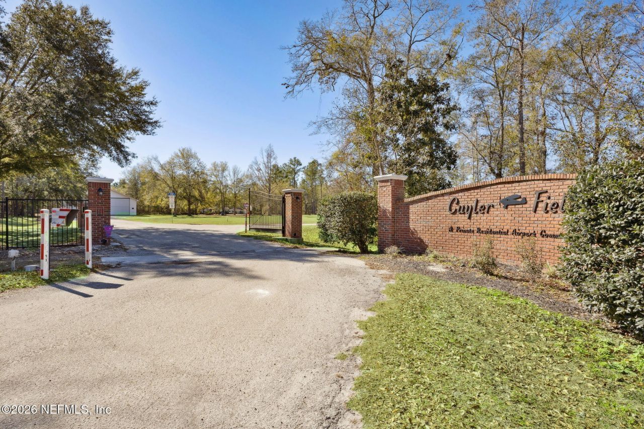 15779 Mohawk Street, Glen St. Mary, FL 32040 Photo