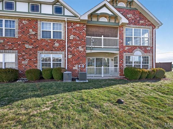 110 Lily Pad Lane, St Peters, MO 63376
