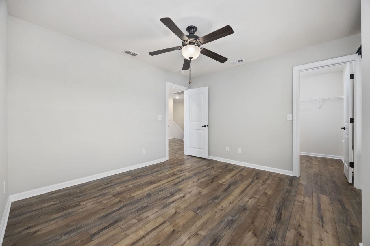 209 Angel Wing Dr. Photo 21