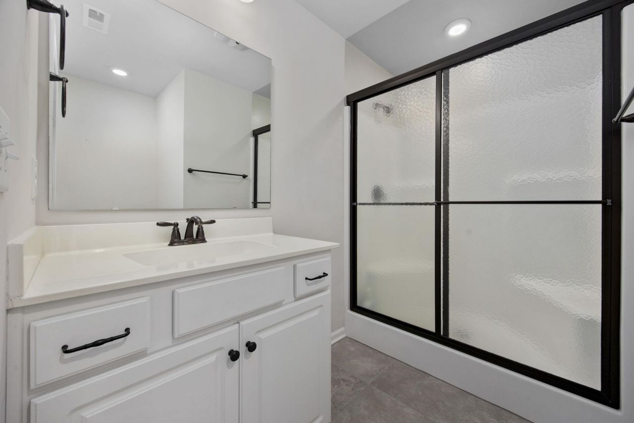 209 Angel Wing Dr. Photo 25