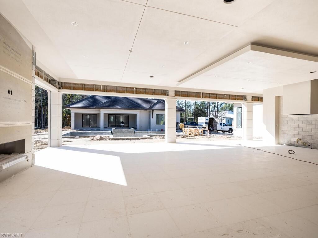 6580 Bottlebrush Ln, Naples, FL 34109 Photo