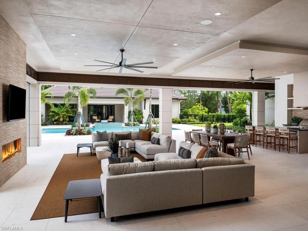 6580 Bottlebrush Ln, Naples, FL 34109 Photo