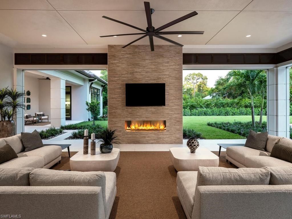 6580 Bottlebrush Ln, Naples, FL 34109 Photo