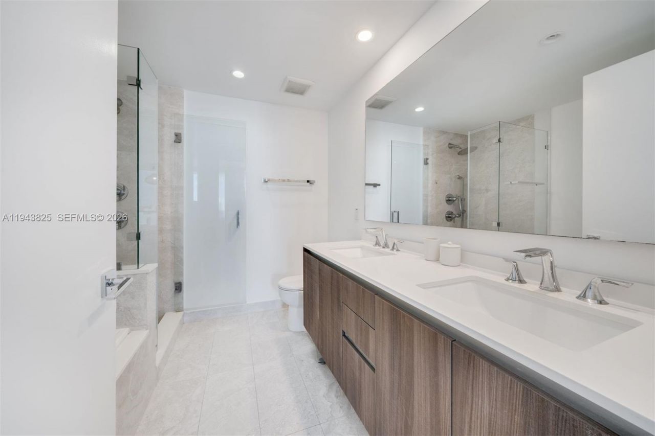 488 NE 18th St , Unit 4805, Miami, FL 33132 Photo