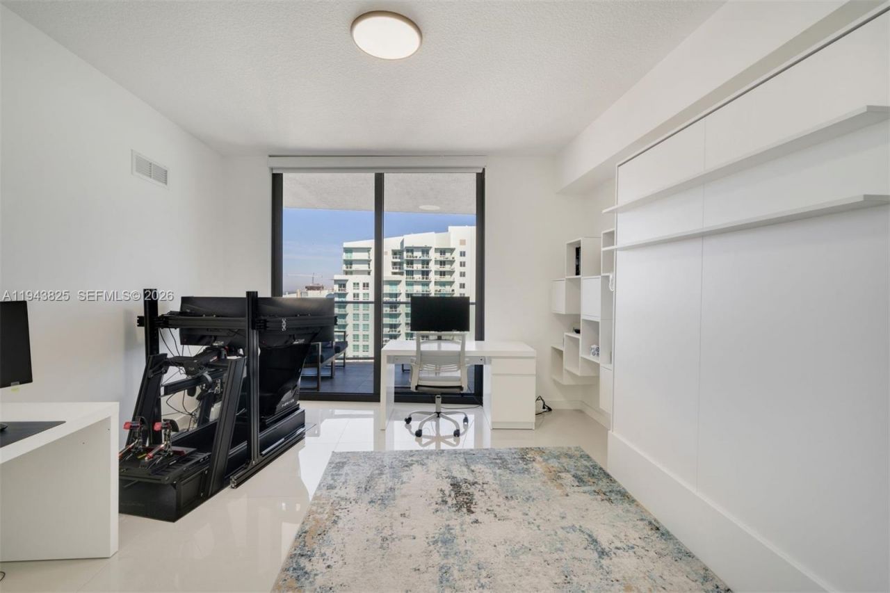 488 NE 18th St , Unit 4805, Miami, FL 33132 Photo