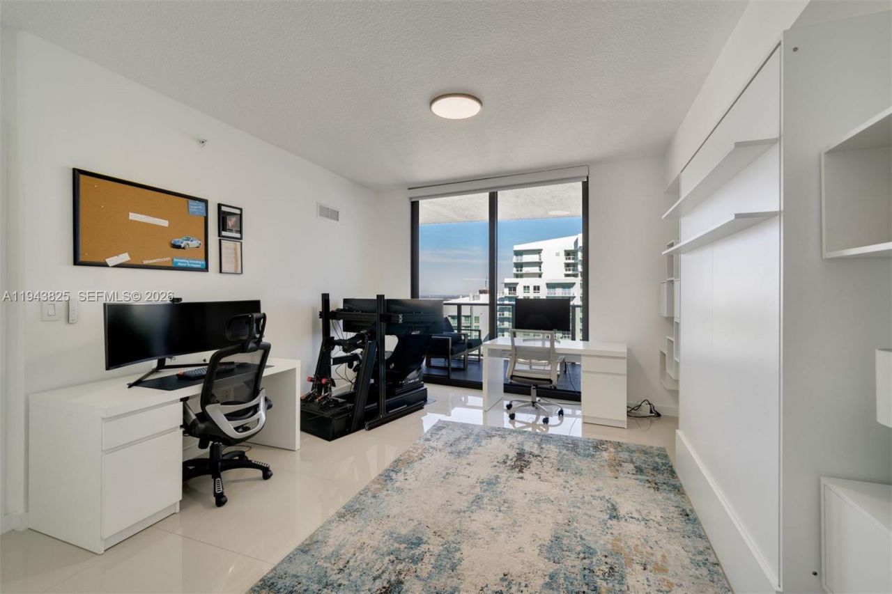 488 NE 18th St , Unit 4805, Miami, FL 33132 Photo