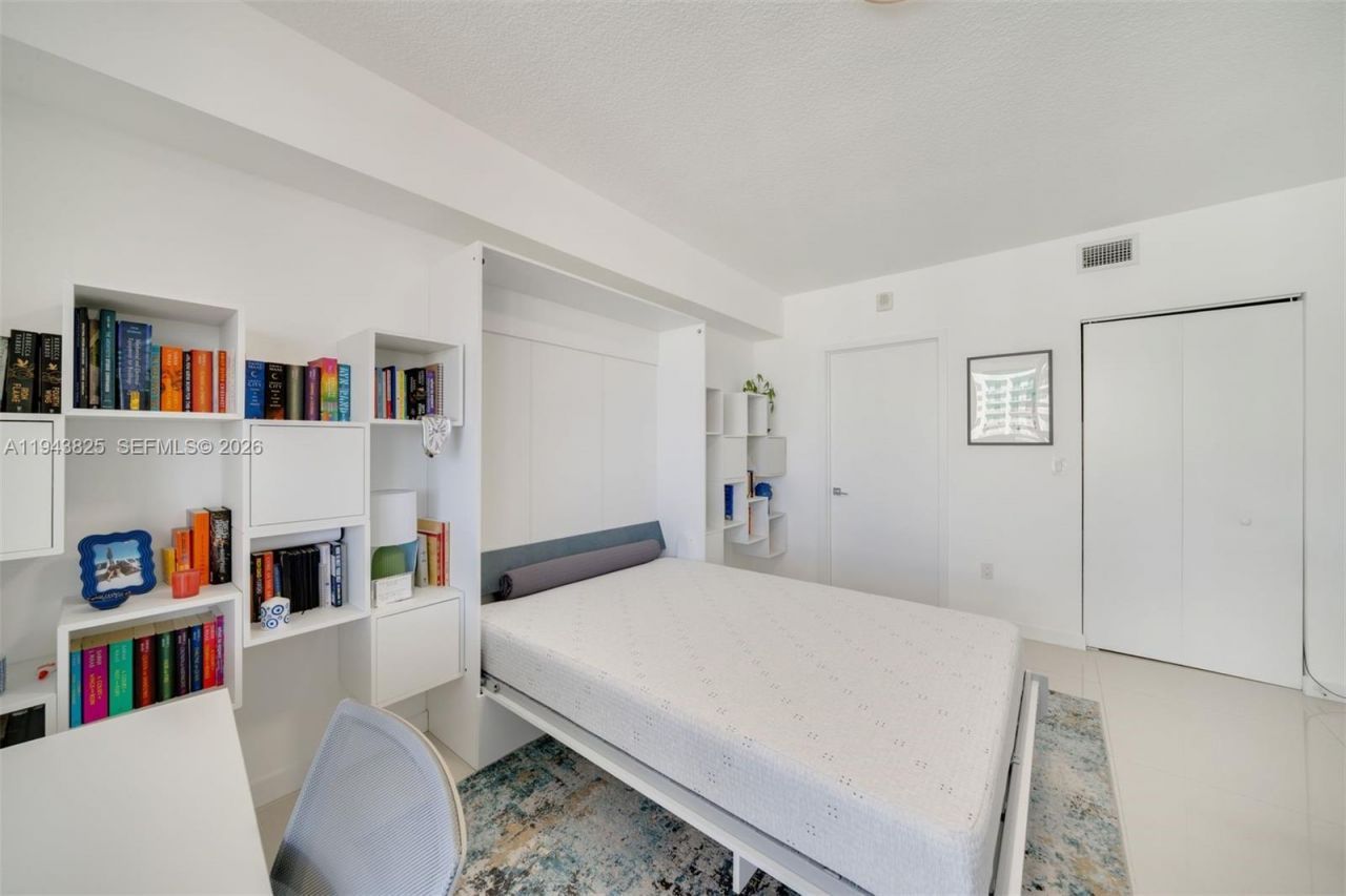 488 NE 18th St , Unit 4805, Miami, FL 33132 Photo