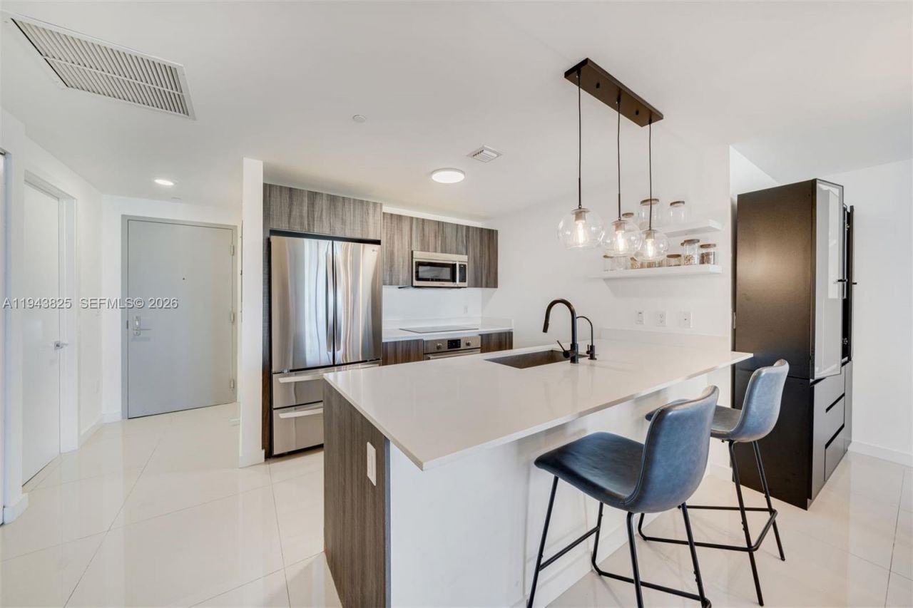 488 NE 18th St , Unit 4805, Miami, FL 33132 Photo