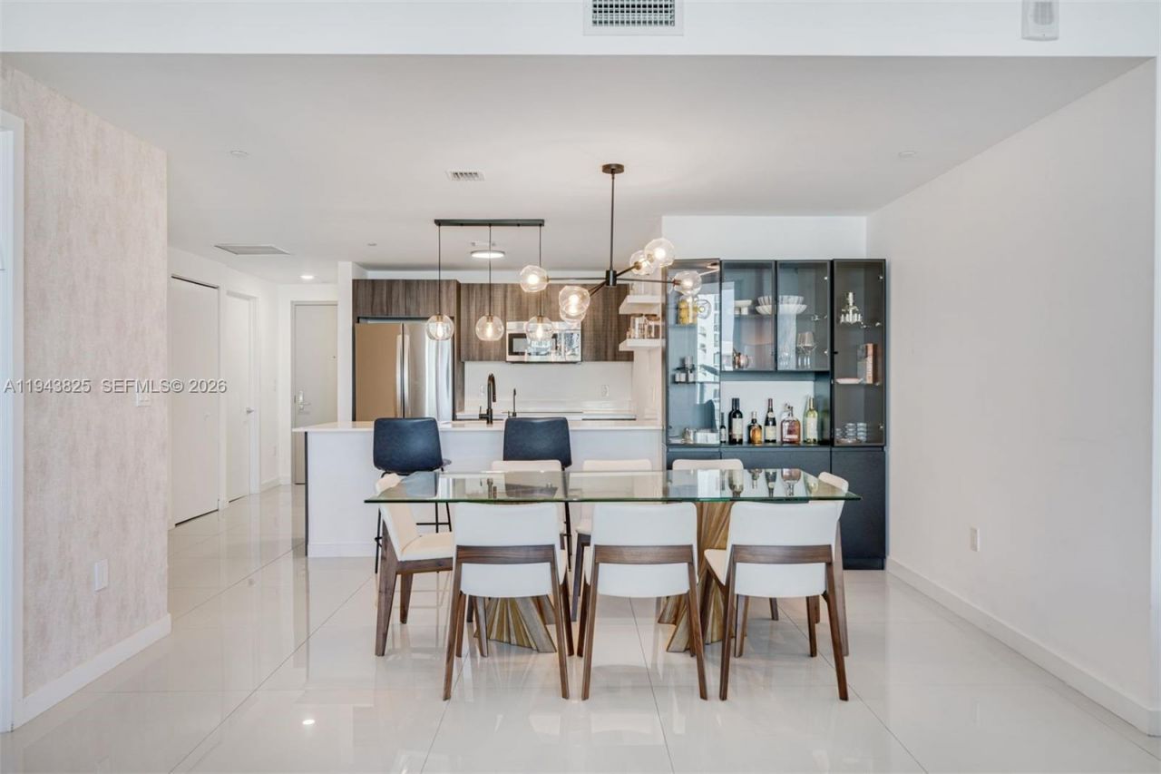 488 NE 18th St , Unit 4805, Miami, FL 33132 Photo