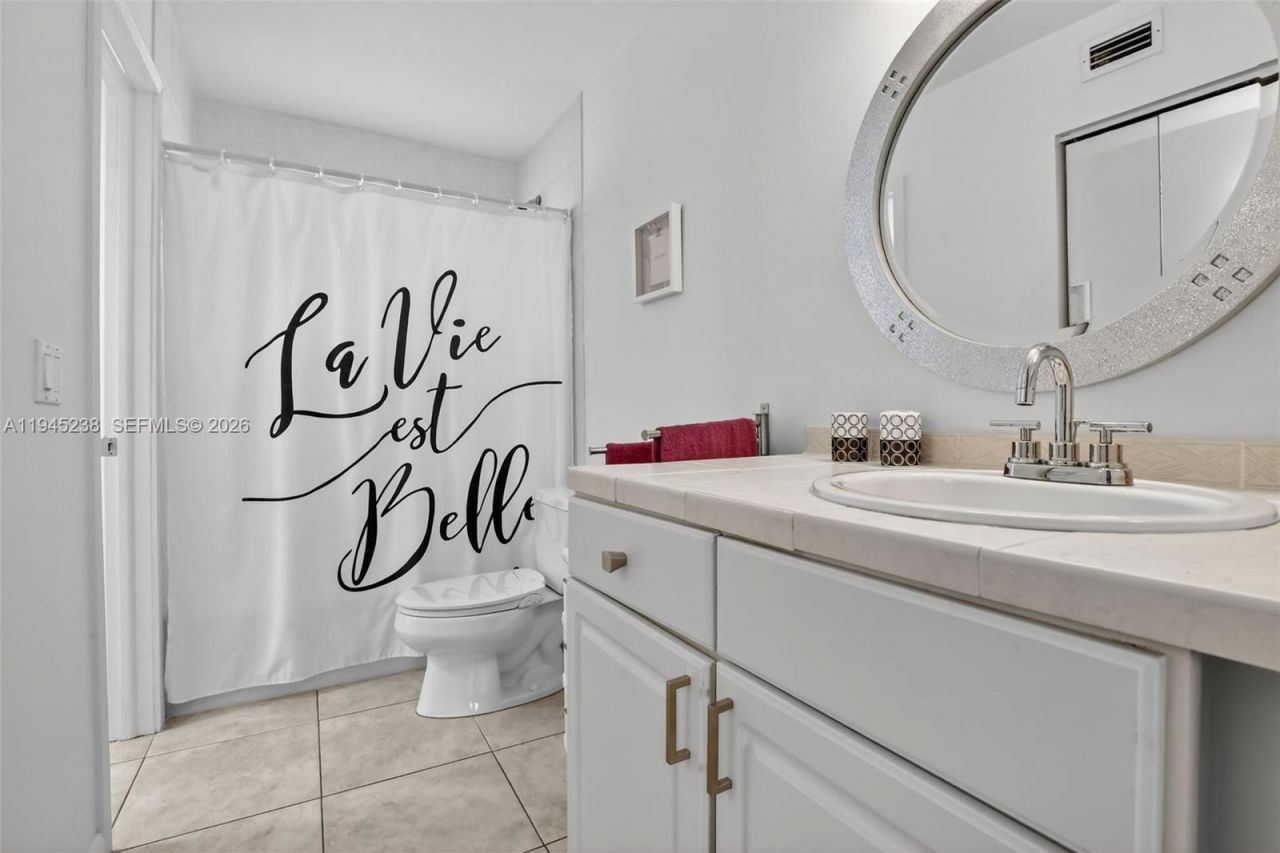 7897 Golf Cir Dr, Unit 307, Margate, FL 33063 Photo