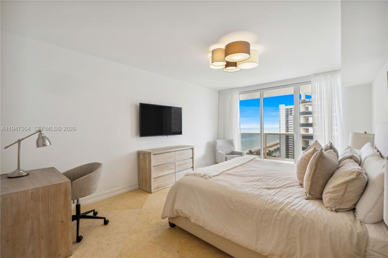 1830 S Ocean Dr, Unit 1506, Hallandale Beach, FL 33009 Photo