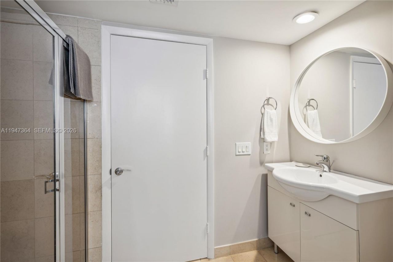 1830 S Ocean Dr, Unit 1506, Hallandale Beach, FL 33009 Photo