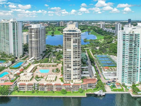 20191 E Country Club DR , Unit 601, Aventura, FL 33180