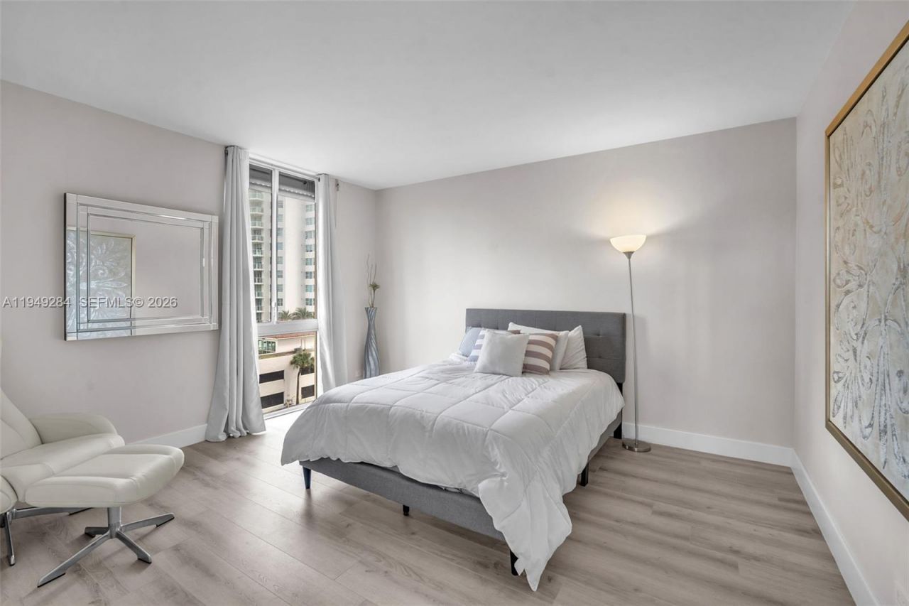 20191 E Country Club Dr , Unit 601, Aventura, FL 33180 Photo