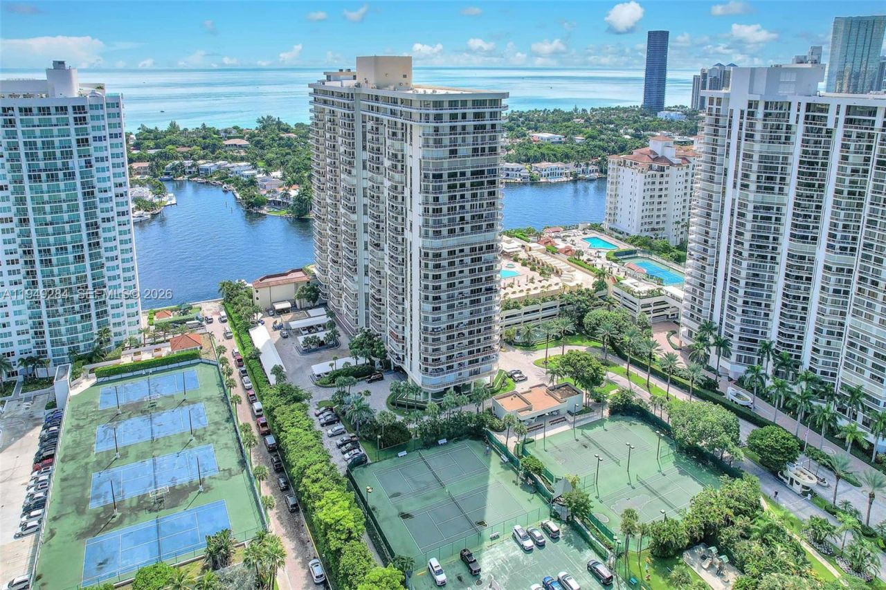 20191 E Country Club Dr , Unit 601, Aventura, FL 33180 Photo